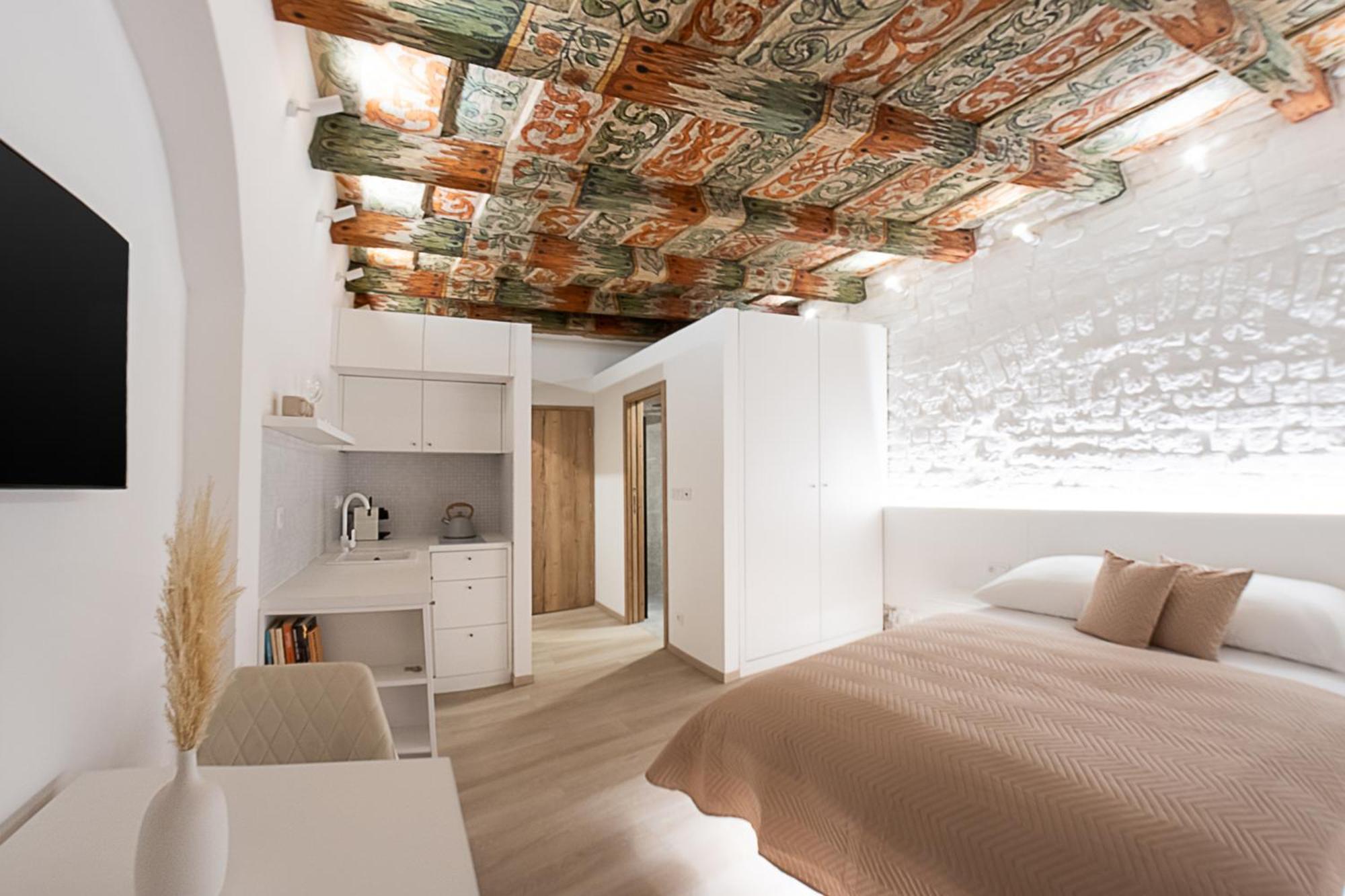 White Wolf Boutique Apartments Olomouc Exterior photo